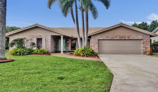 Welcome Home to Eastridge in northeast Coral Springs!