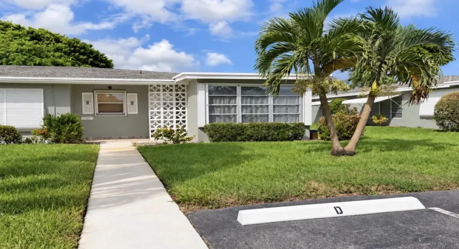 Welcome to your 2/2 corner villa- home away from home