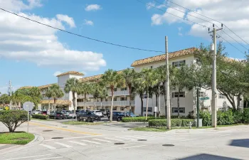 1-web-or-mls-E Royal Palm Rd-2005-001