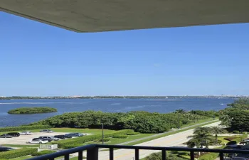 Clar708Balcony1