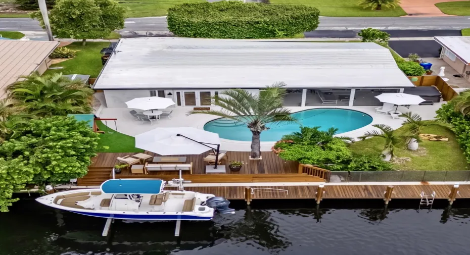 160 SE 9th Street, Pompano