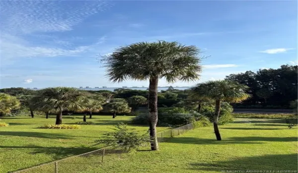 High Elevation and Expansive Intracoastal Views