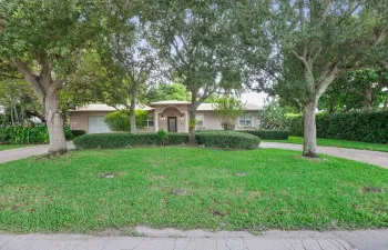 Front Yard & Circular Drive