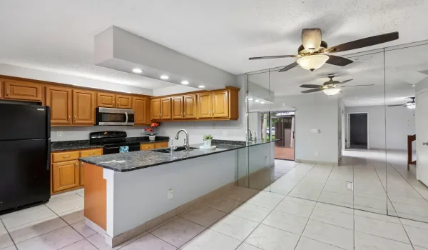 18-web-or-mls-SW 118th Ter-S0107-018