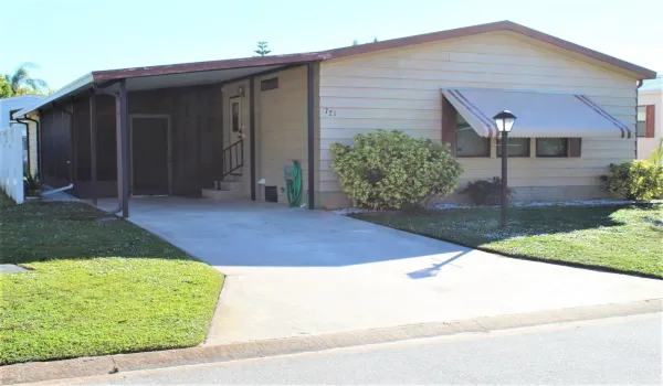 721 Oleander Circle