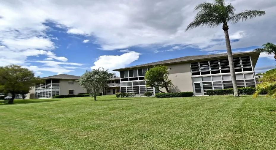 12 lake vista