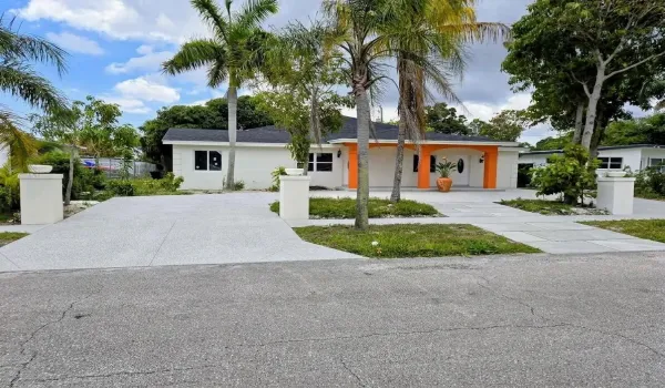 AI of 424 E Ilex Dr