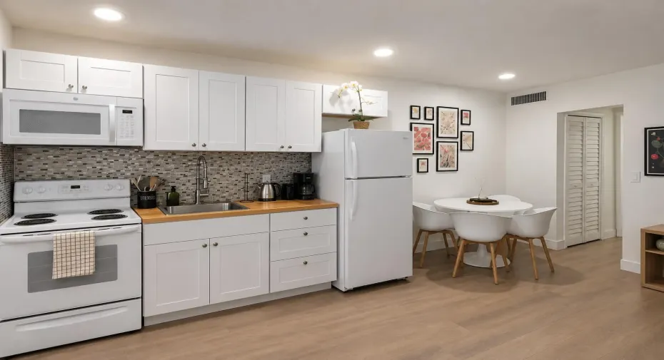 Bright Modern Kitchen