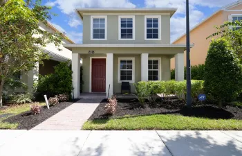 2318 SE Tavares Dr