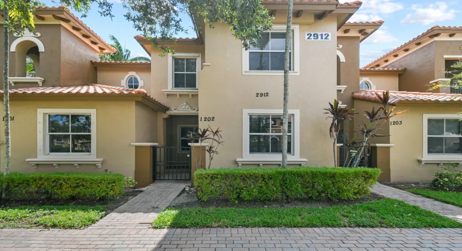 2912HiddenHillsRd#1202(7)