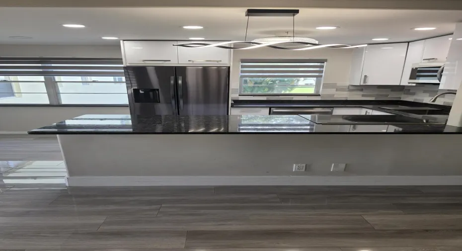 235 DORSET F - KITCHEN PHOTO 1