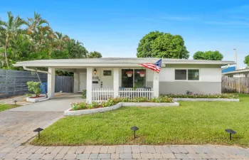 731 NE 49th St-10