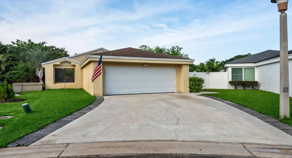1-web-or-mls-A7400141