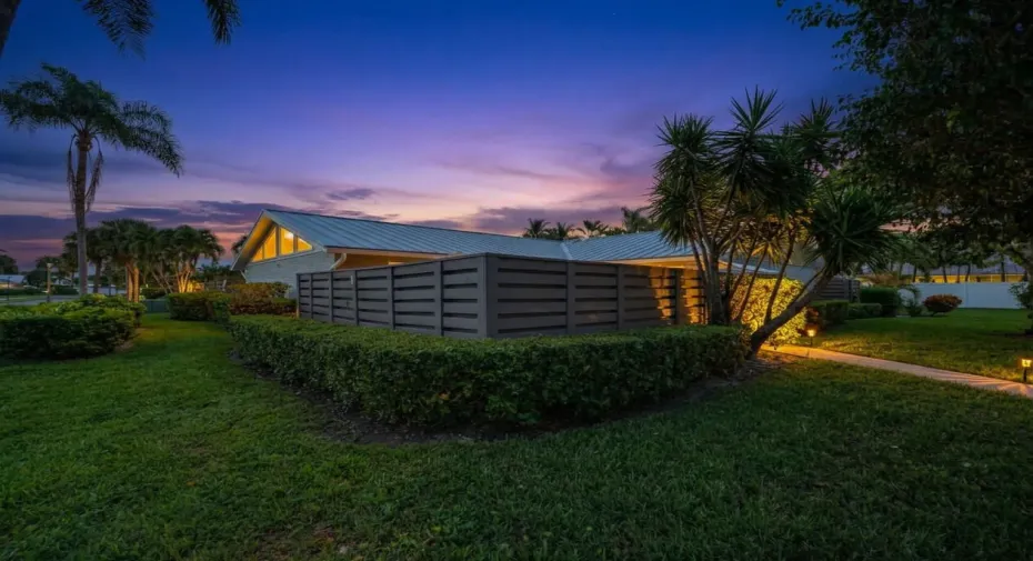 A-oceanside-terrace-jupiter-twilight