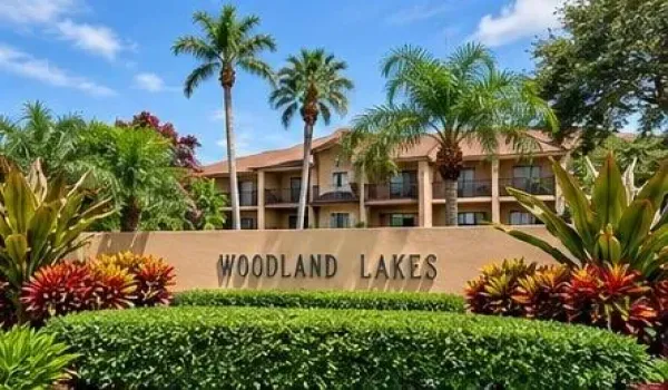 Woodland_Lakes_Entrance