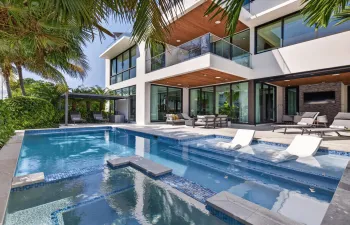 Villa Jade Heated Pool / Spa