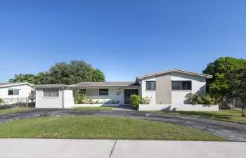 1185 NE 176 St - Windward Manor