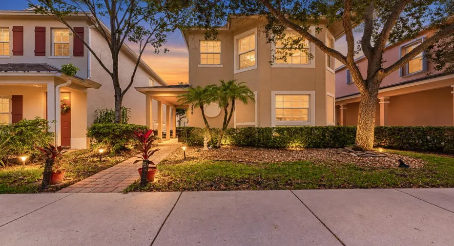 2478 SE Pineland Drive-11