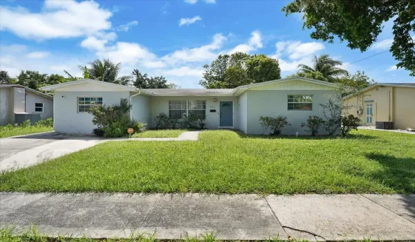 01-3982 NW 39th St-1