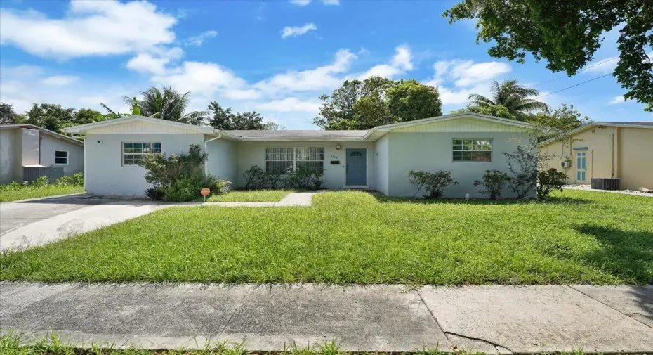 01-3982 NW 39th St-1