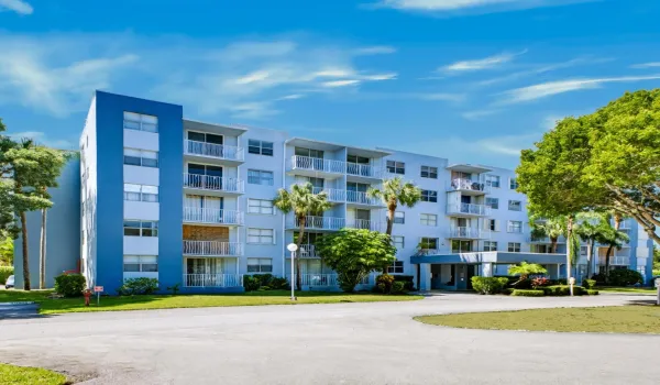 500 Executive Center Dr 5M