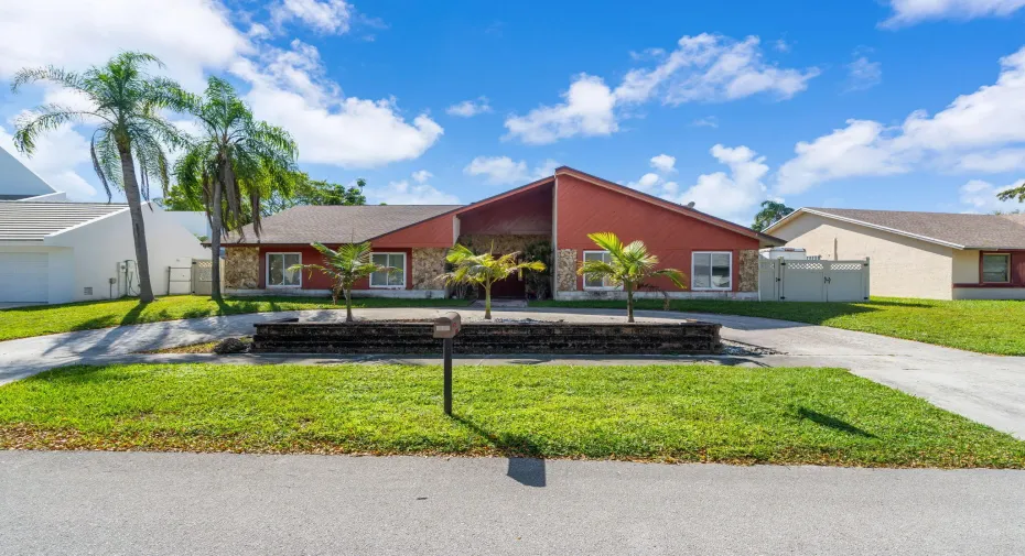 1-web-or-mls-7000NW49th-1