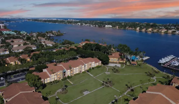 The Yacht Club on The Intracoastal
