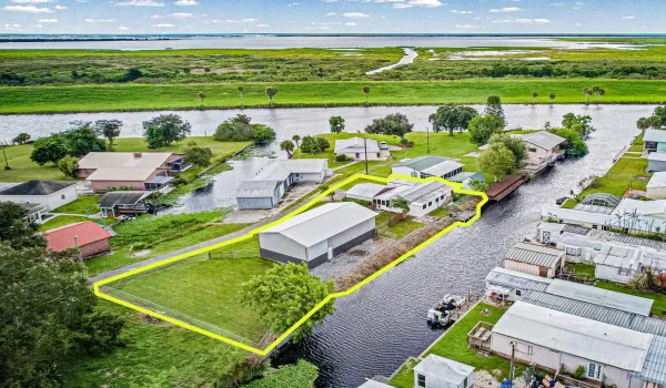 35-web-or-mls-1058-clark-ln