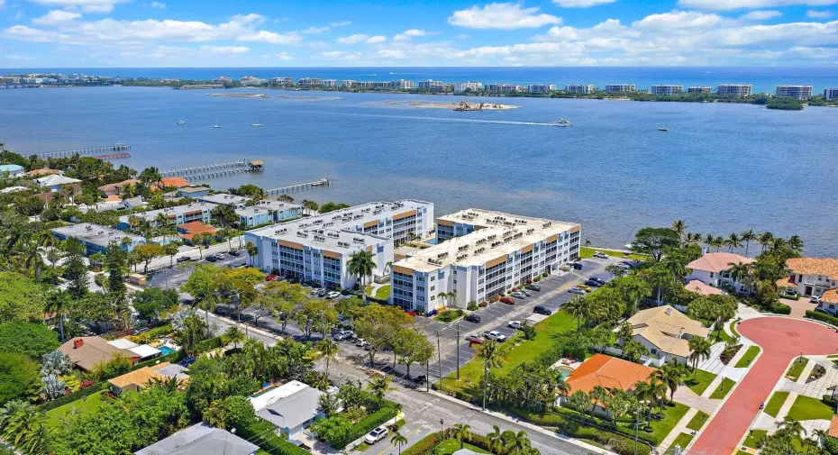 1516 s lakeside building waterfront