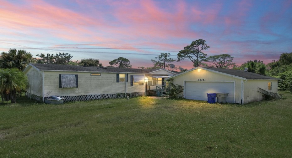 7655 129th Street, Sebastian, Florida 32958, 2 Bedrooms Bedrooms, ,1 BathroomBathrooms,Single Family,For Sale,129th,RX-10919992
