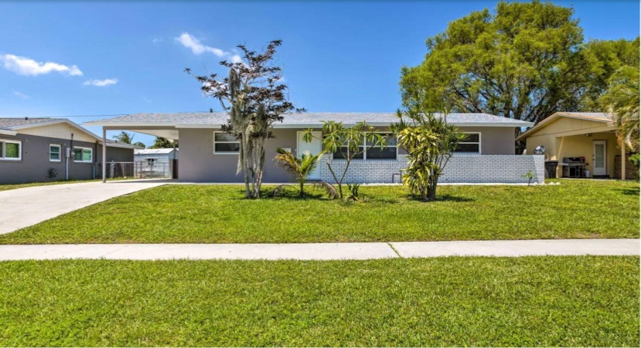 3251 Capri Road, Palm Beach Gardens, Florida 33410, 3 Bedrooms Bedrooms, ,2 BathroomsBathrooms,Single Family,For Sale,Capri,RX-10918783