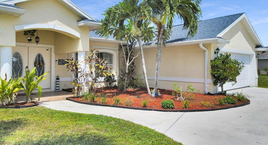 562 NW Turton Terrace, Port Saint Lucie, Florida 34953, 3 Bedrooms Bedrooms, ,2 BathroomsBathrooms,Single Family,For Sale,Turton,RX-10920583
