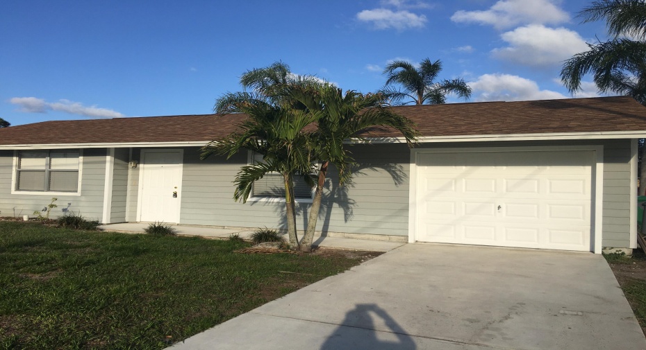 3873 SW Daisy Street, Port Saint Lucie, Florida 34953, 3 Bedrooms Bedrooms, ,2 BathroomsBathrooms,Single Family,For Sale,Daisy,RX-10920595