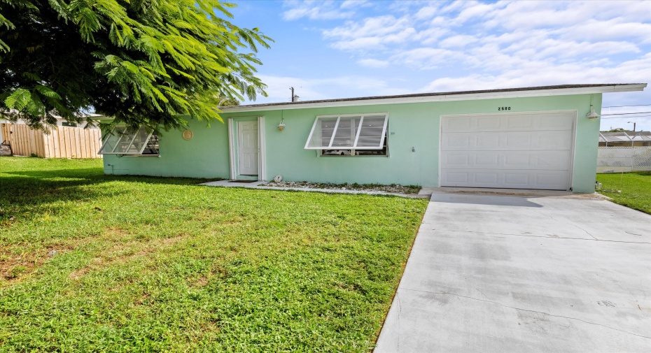 2580 NE Marian Street, Jensen Beach, Florida 34957, 2 Bedrooms Bedrooms, ,1 BathroomBathrooms,Single Family,For Sale,Marian,RX-10916262