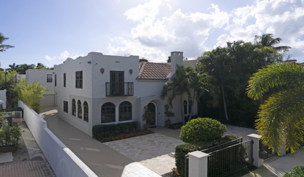258 Granada Road, West Palm Beach, Florida 33401, 3 Bedrooms Bedrooms, ,2 BathroomsBathrooms,Single Family,For Sale,Granada,RX-10861350