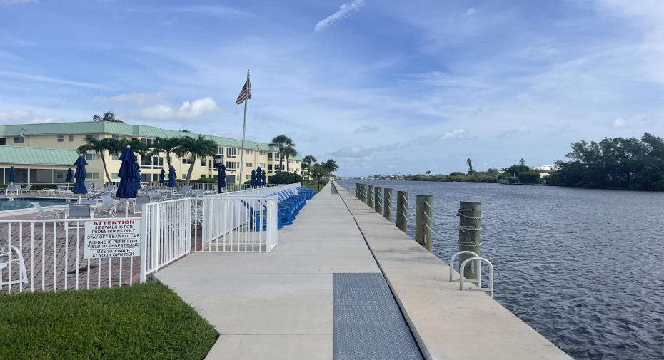 21 Colonial Club Drive Unit 305, Boynton Beach, Florida 33435, 2 Bedrooms Bedrooms, ,2 BathroomsBathrooms,Condominium,For Sale,Colonial Club,3,RX-10925915