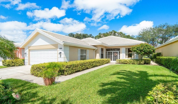 8695 Wakefield Drive, Palm Beach Gardens, Florida 33410, 3 Bedrooms Bedrooms, ,2 BathroomsBathrooms,Single Family,For Sale,Wakefield,RX-10923286