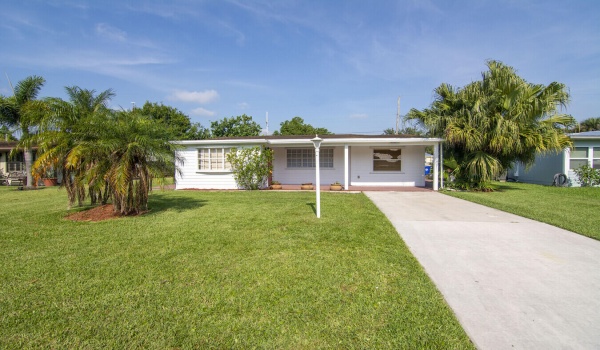 1441 5th Court, Vero Beach, Florida 32960, 2 Bedrooms Bedrooms, ,1 BathroomBathrooms,Single Family,For Sale,5th,RX-10926515