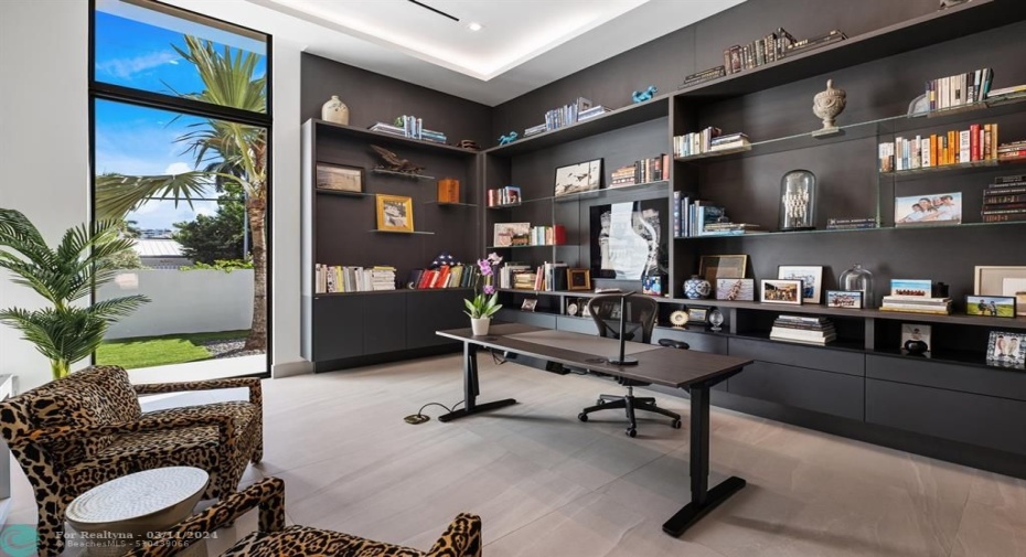 Beautiful Custom Cabinets & Shelving Create a Stunning Home Office