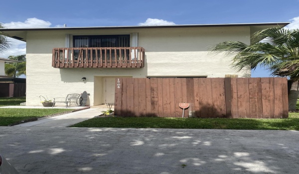 1564 Ferngran Avenue Unit 44 A, West Palm Beach, Florida 33415, 2 Bedrooms Bedrooms, ,2 BathroomsBathrooms,Townhouse,For Sale,Ferngran,RX-10926939