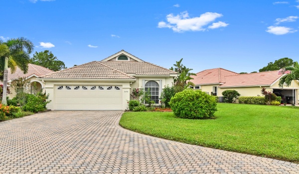 540 SW New Castle Cove, Port Saint Lucie, Florida 34986, 3 Bedrooms Bedrooms, ,2 BathroomsBathrooms,Single Family,For Sale,New Castle,RX-10927009