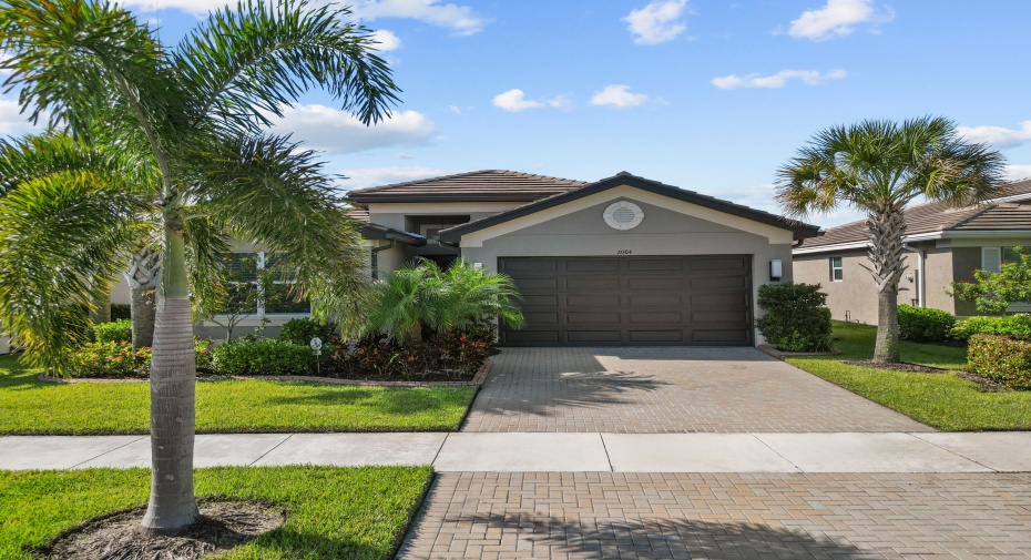 11104 SW Carriage Hill Lane, Port Saint Lucie, Florida 34987, 2 Bedrooms Bedrooms, ,2 BathroomsBathrooms,Single Family,For Sale,Carriage Hill,RX-10927307