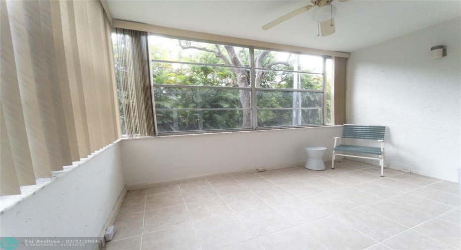 ENCLOSED FLORIDA ROOM