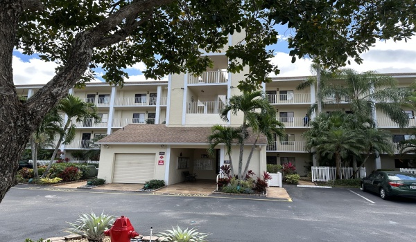 7270 Ashford Place Unit 208, Delray Beach, Florida 33446, 2 Bedrooms Bedrooms, ,2 BathroomsBathrooms,Condominium,For Sale,Ashford,2,RX-10928708