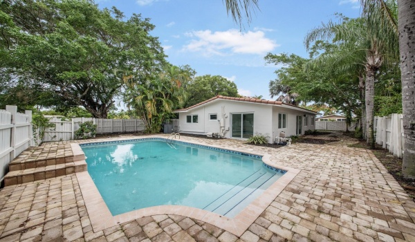 141 NE 30th Street, Wilton Manors, Florida 33334, 3 Bedrooms Bedrooms, ,2 BathroomsBathrooms,Single Family,For Sale,30th,RX-10928676