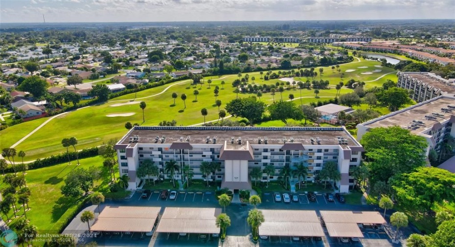 reathtaking Golf Garden and Pool Views from your Unit!