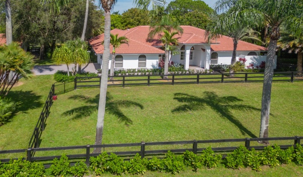 14344 Draft Horse Lane, Wellington, Florida 33414, 4 Bedrooms Bedrooms, ,2 BathroomsBathrooms,Single Family,For Sale,Draft Horse,RX-10930503