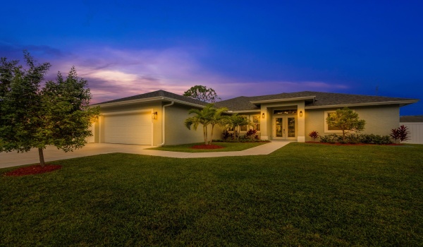 2265 SW Kenwick Avenue, Port Saint Lucie, Florida 34953, 4 Bedrooms Bedrooms, ,3 BathroomsBathrooms,Single Family,For Sale,Kenwick,RX-10931323