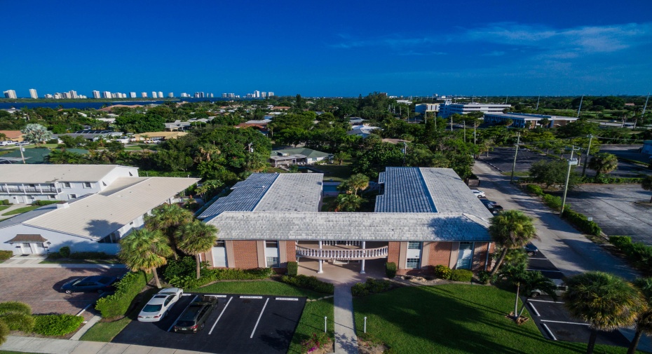 148 Yacht Club Drive Unit 4, North Palm Beach, Florida 33408, 1 Bedroom Bedrooms, ,1 BathroomBathrooms,Condominium,For Sale,Yacht Club,1,RX-10931362