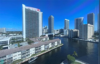 Intracoastal View from 11th floor-